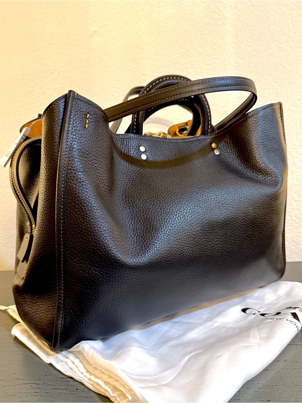 Coach 1941 Rogue 39 Style C5863 - Black Pebble & Glovetanned Leather - NWT
